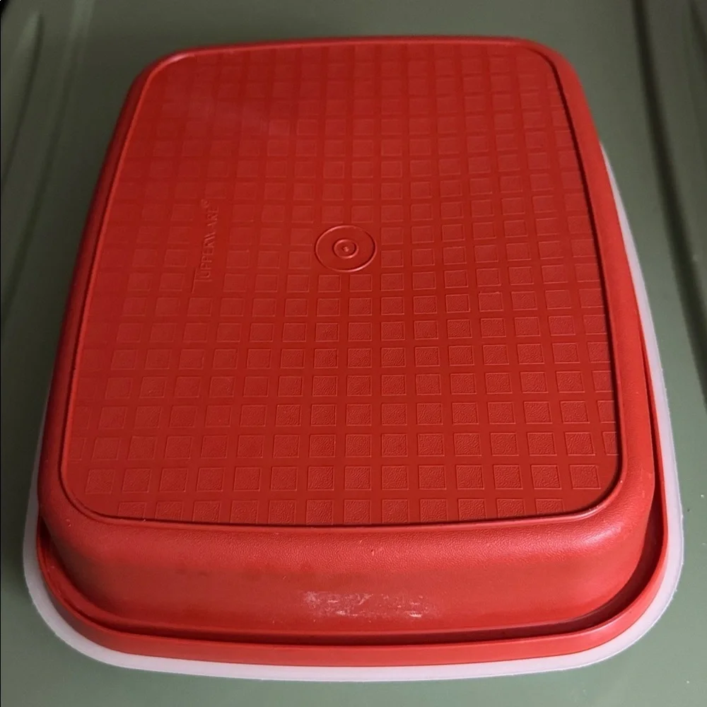 Tupperware very good